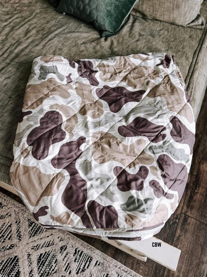 FROSTED SNUGGLES BLANKET